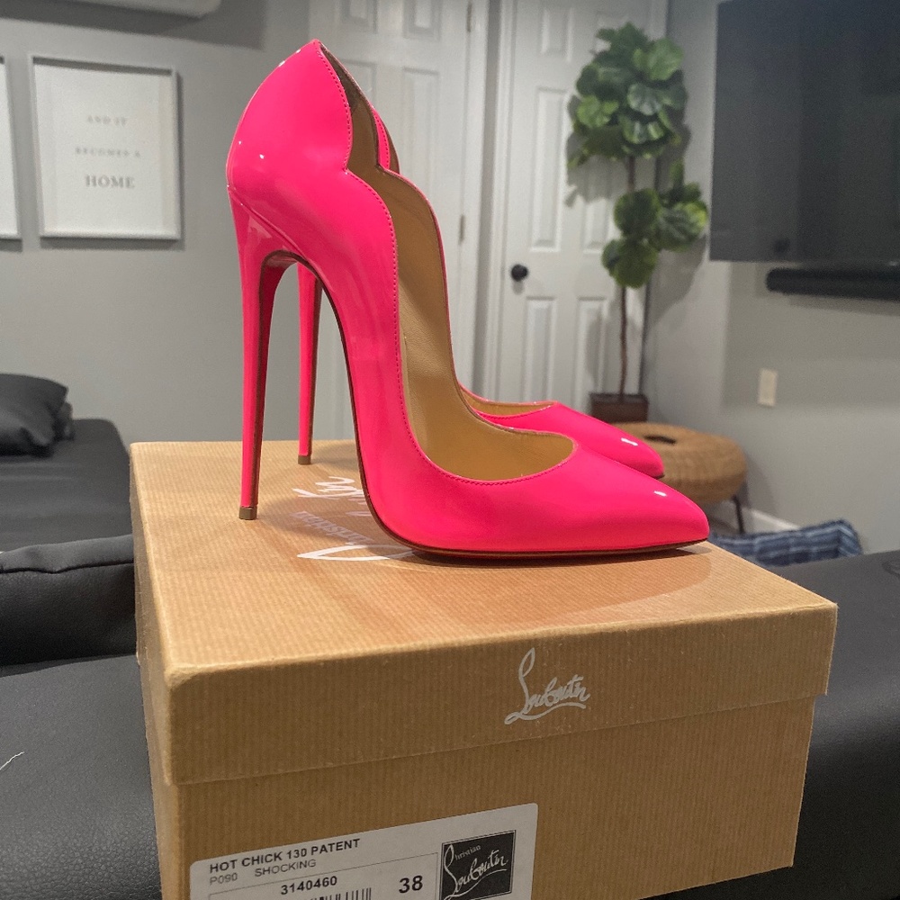 Louboutin Hot Chick Shocking 130mm
